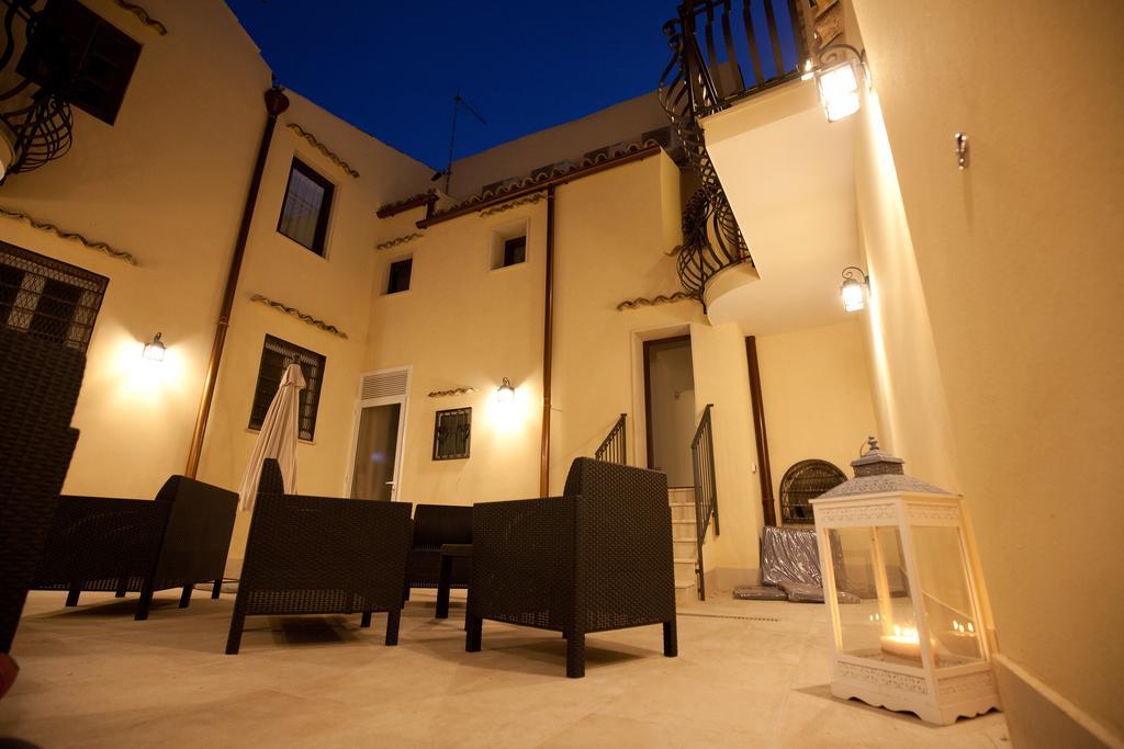 סירקוזה Italiana Resort Maniace מראה חיצוני תמונה