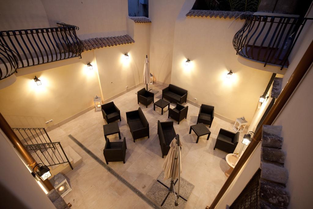 סירקוזה Italiana Resort Maniace מראה חיצוני תמונה